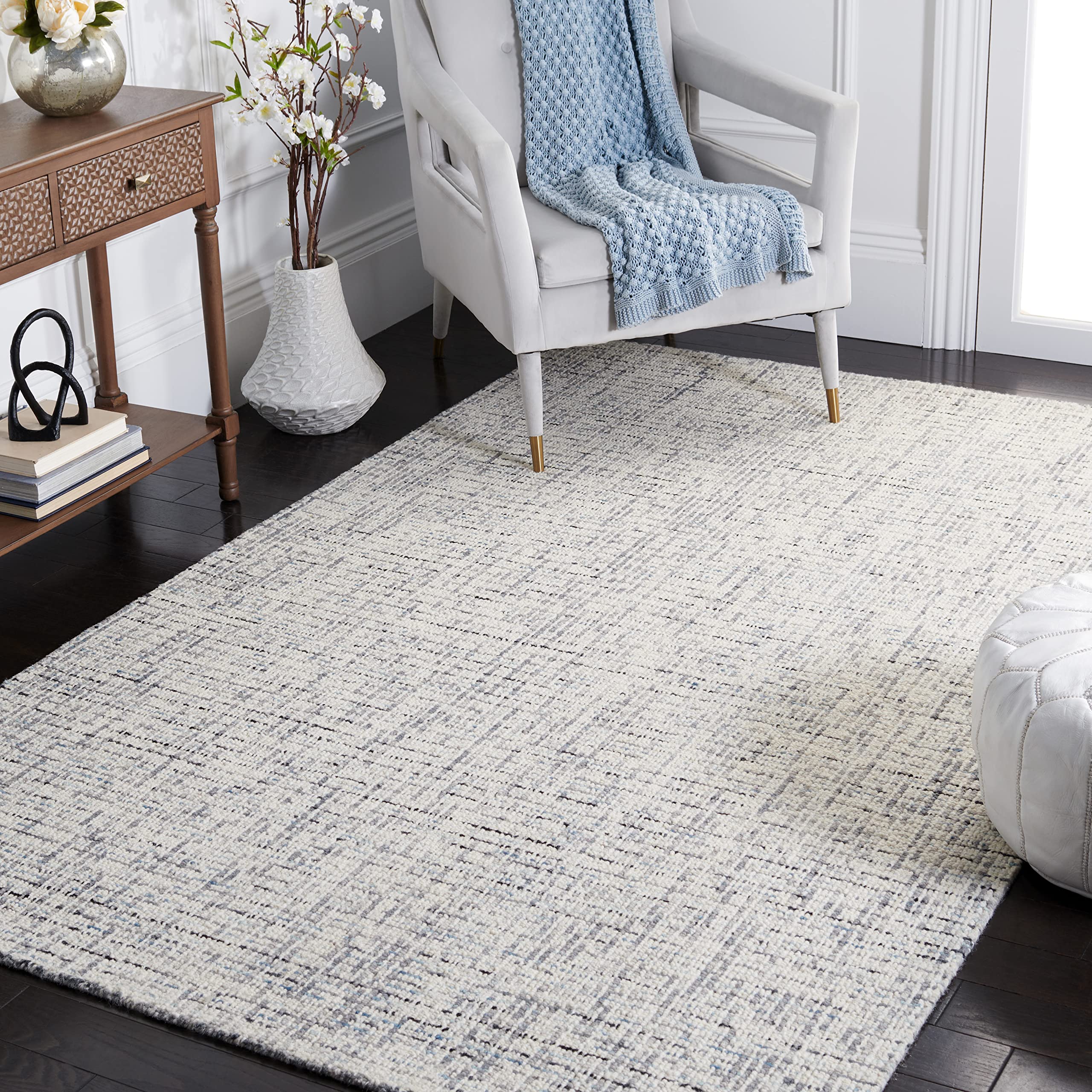 SAFAVIEH Abstract Collection Accent Rug - 4' x 6', Grey & Ivory, Handmade Wool, Ideal for High Traffic Areas in Entryway, Living